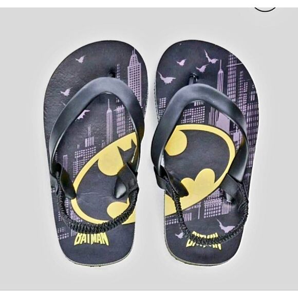 NWT UNISEX BATMAN KIDS FLIP FLOP SANDALS - Picture 1 of 4